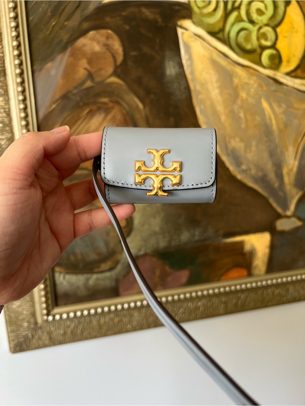 Tory burch Blue Eleanor Airpods Case - Picture 14 of 15
